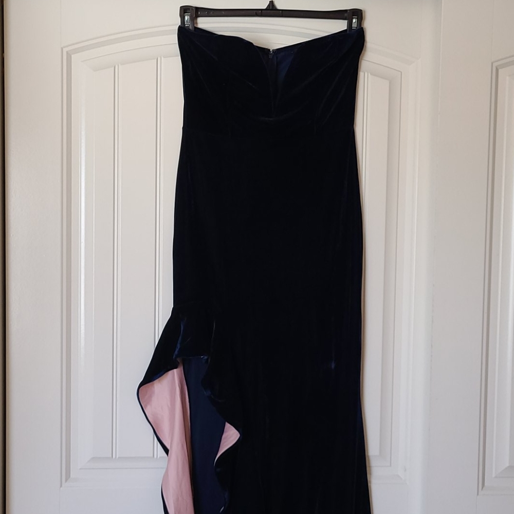 Windsor Formal dress - Picture 3 of 9